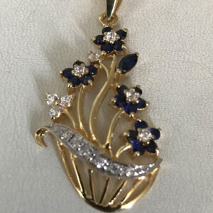 Pendentif or 18 carats poids 5,05 grs