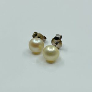 Boucles d'oreilles or 18k 1.09grs perles